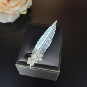 Pin feather shape copper alloy exquisitely crafted delicate