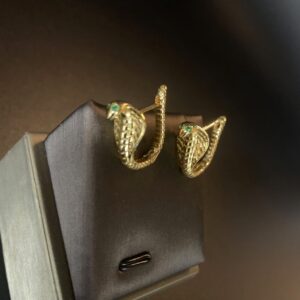 earring cobra
